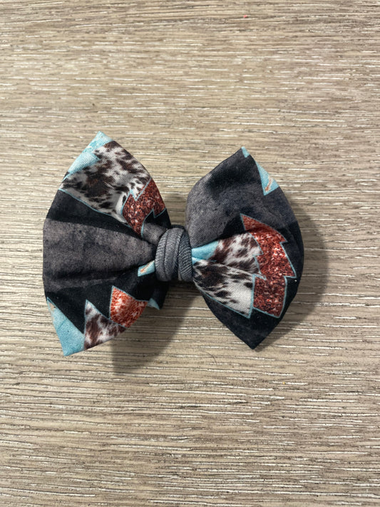 Winter cowhide trees clip bow