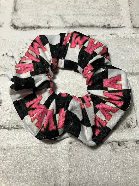 Mama checkered scrunchies