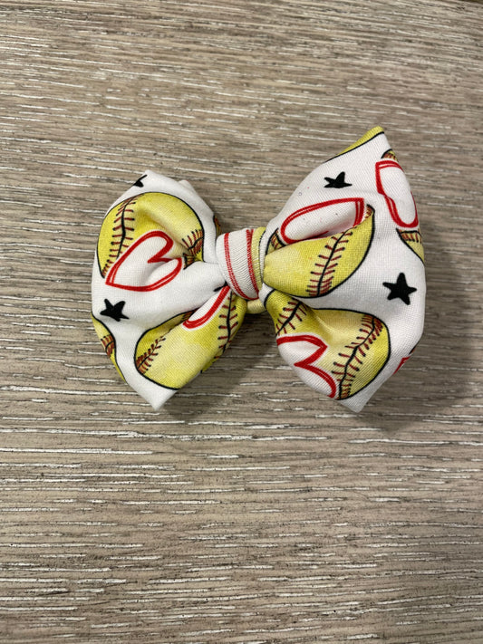 Softball clip bow