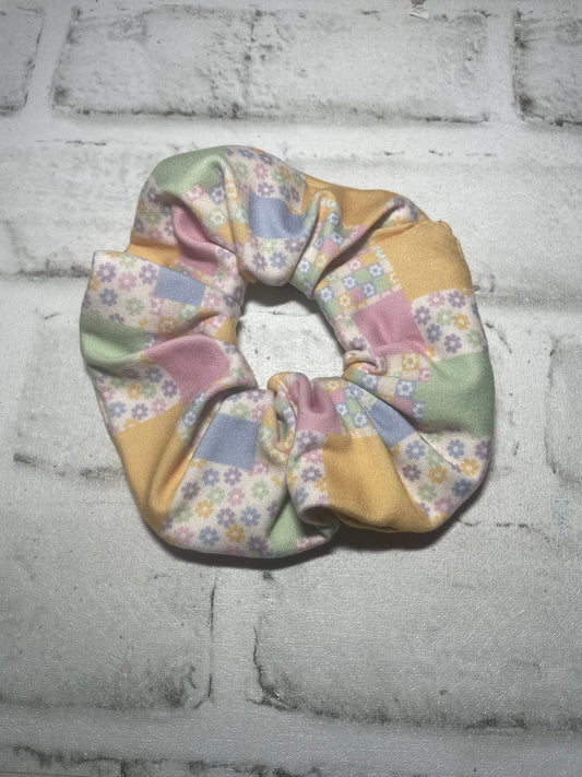 Spring patchwork scrunchies💜