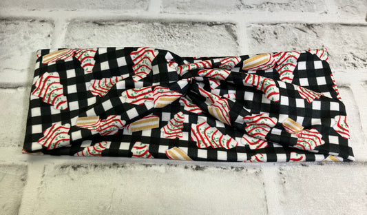 Christmas tree cake child