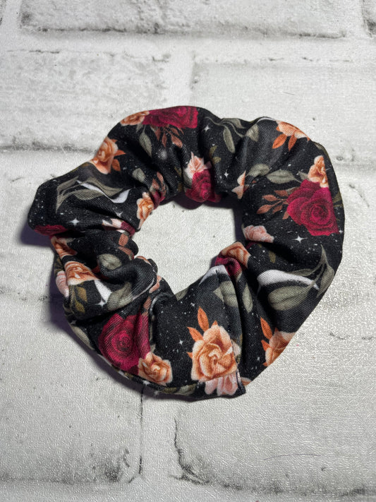 Boho moon scrunchies🖤