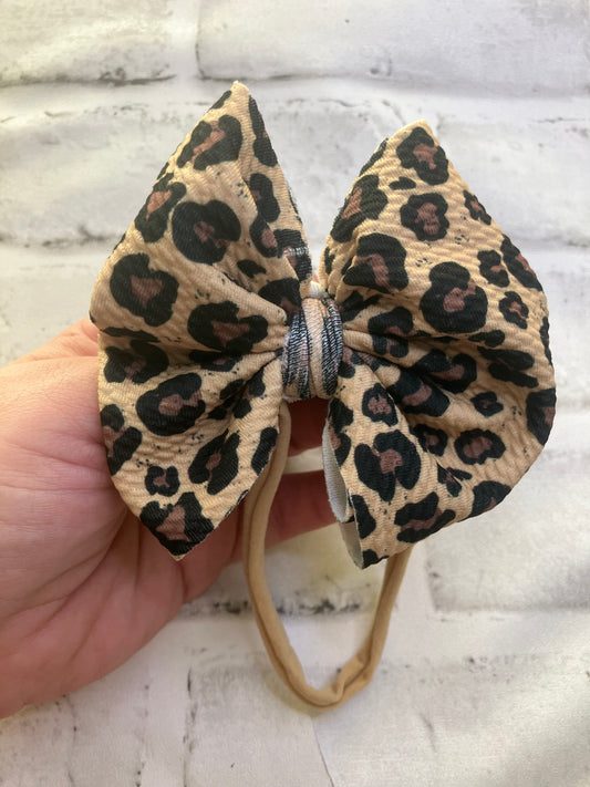 Leopard nylon bows