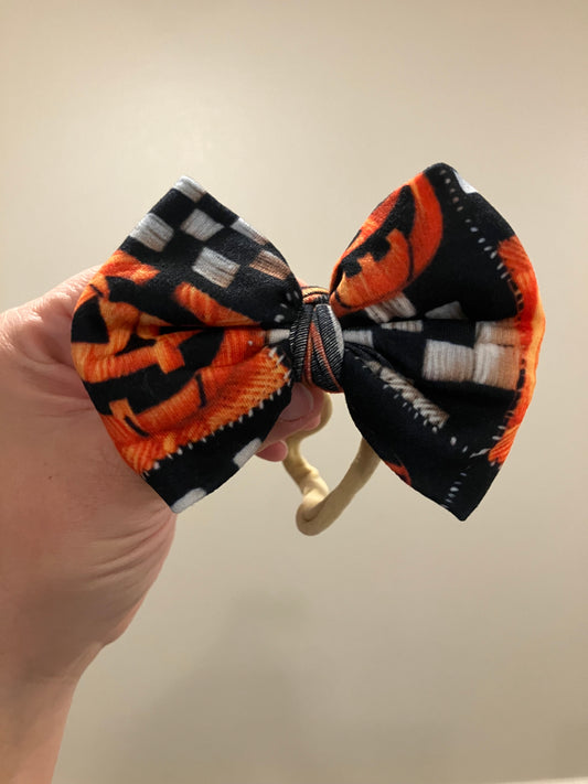 Checkered pumpkin nylon bow