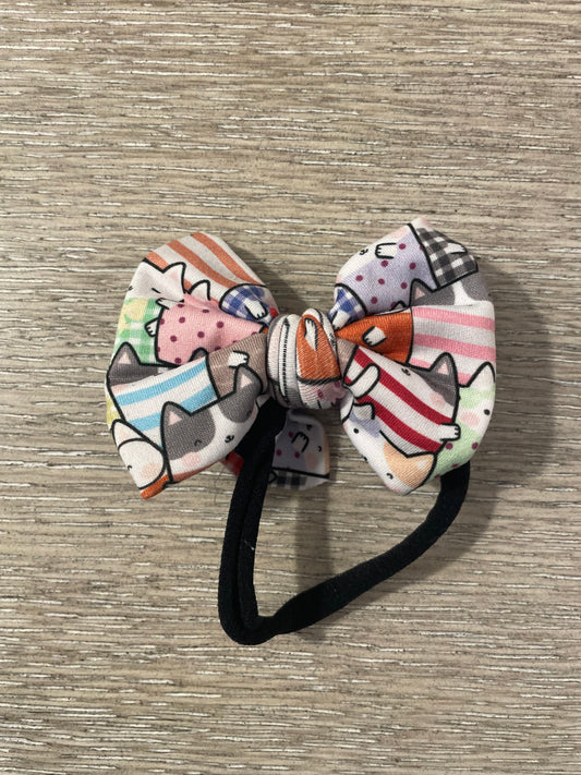Cats in sweaters nylon bow
