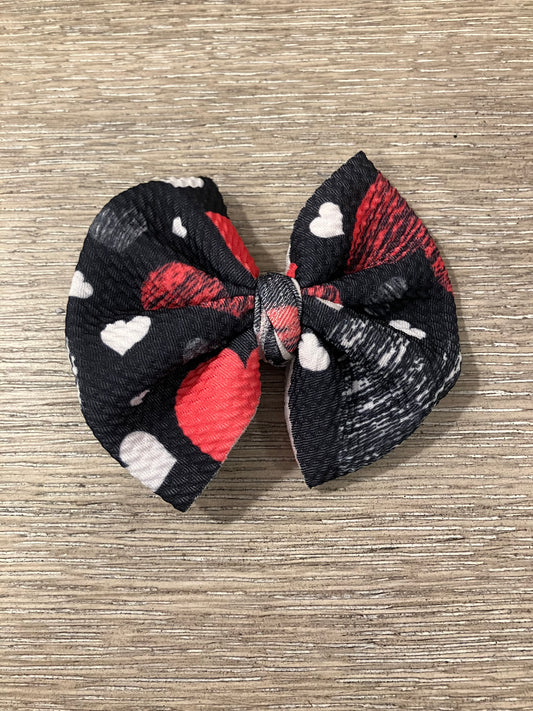 Black heart clip bow