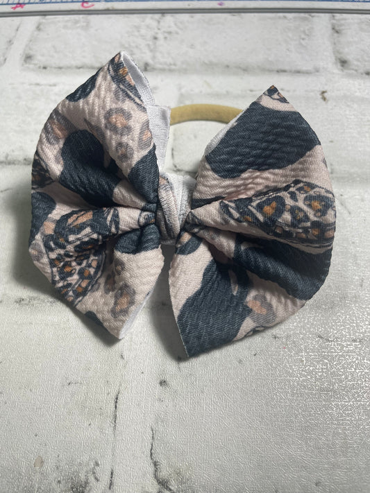 Leopard croc clip bow🧡