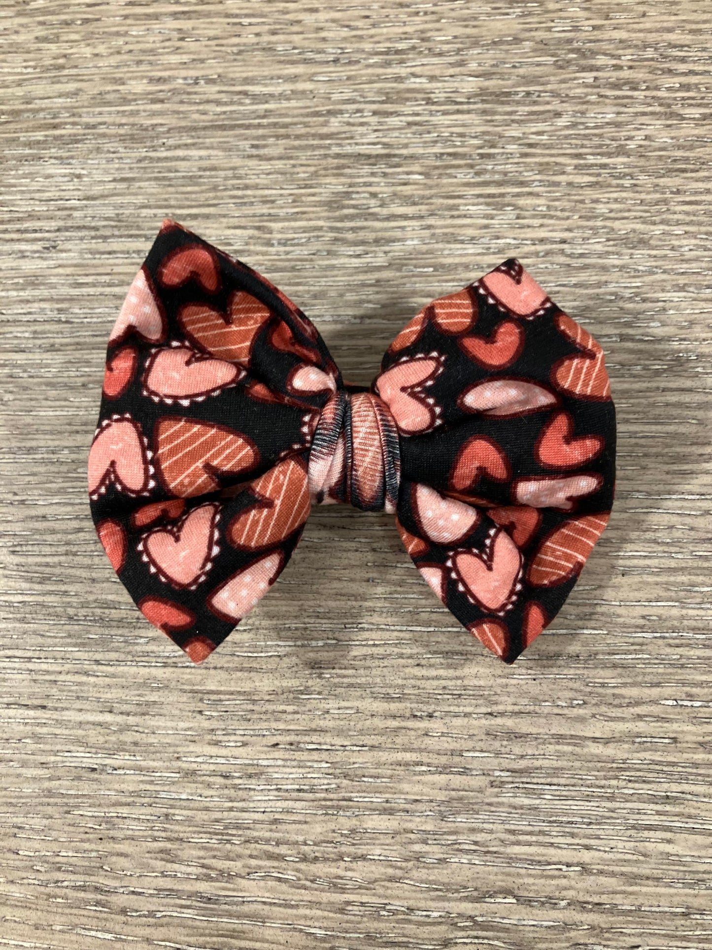Hearts clip bow
