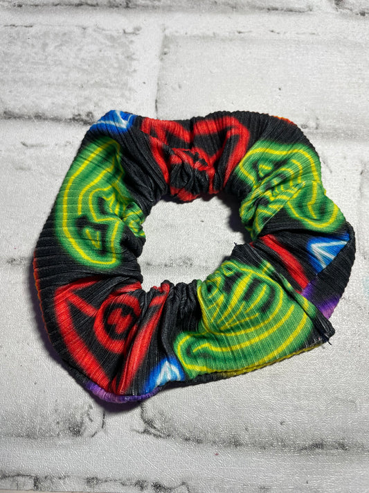 Glow wizard scrunchies🖤