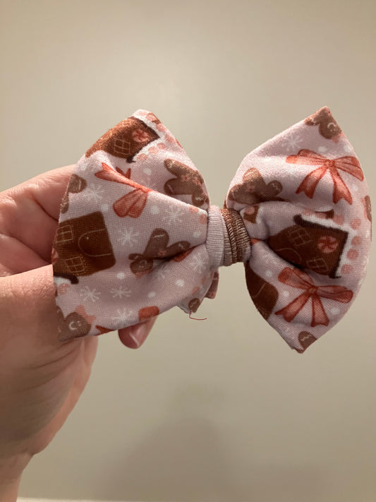 Gingerbread clip bows