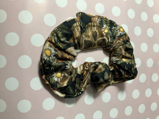 Skull flowers scrunchies