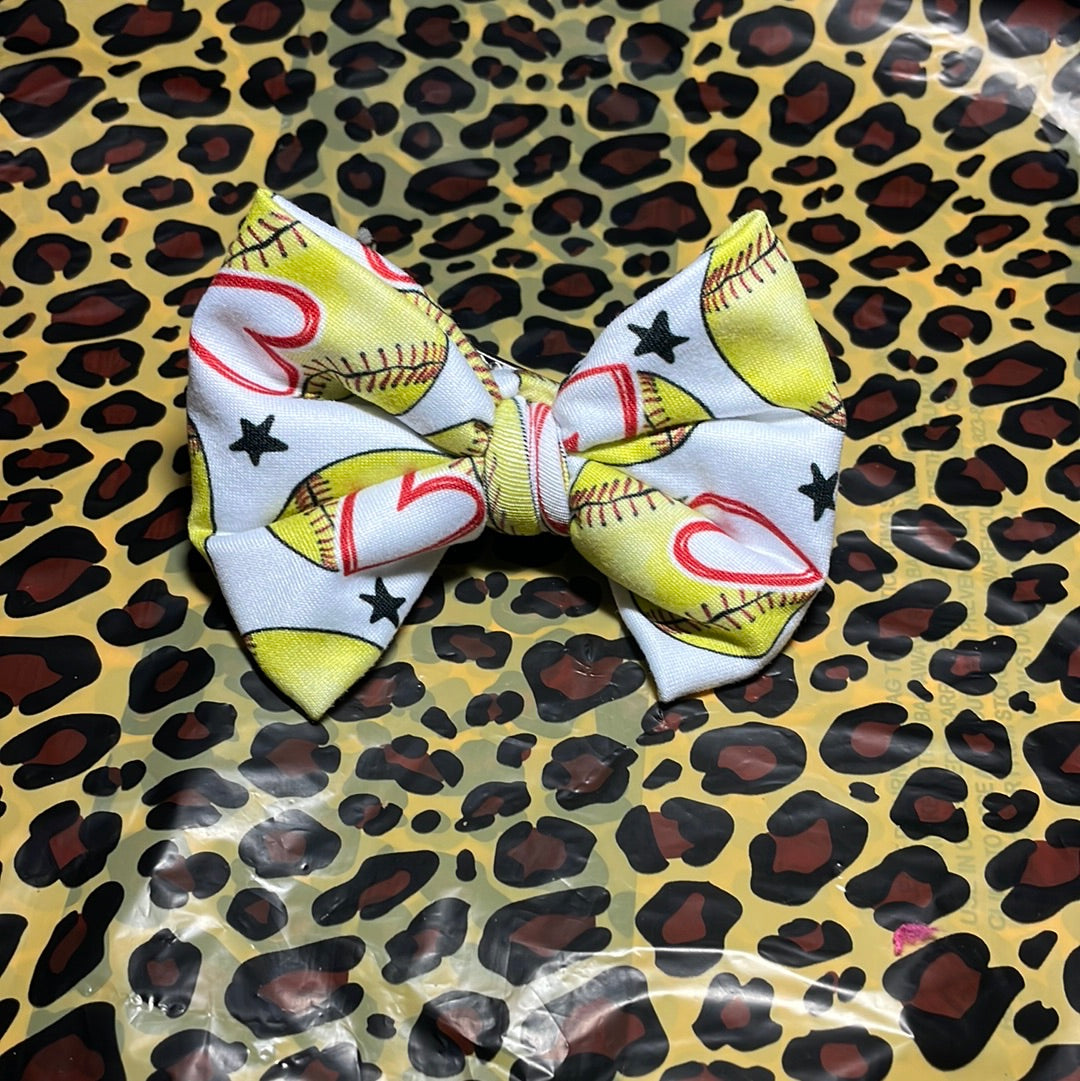 Softball hearts clip bow