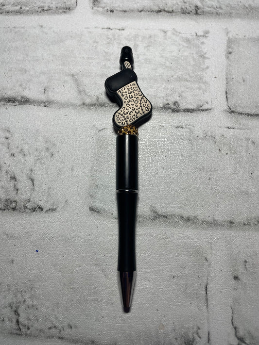 Leopard stocking pen