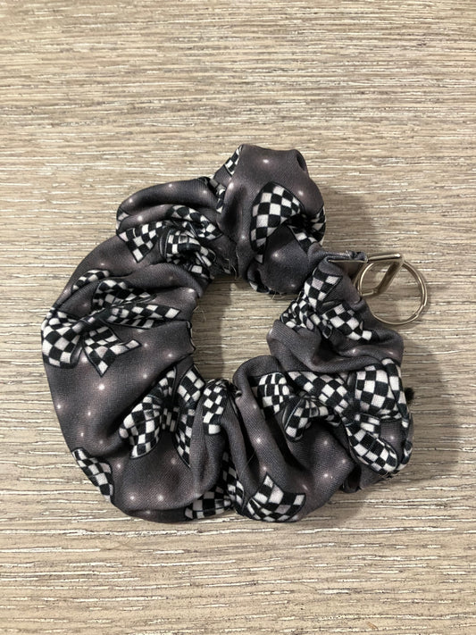 Checkered bows scrunchie keychains