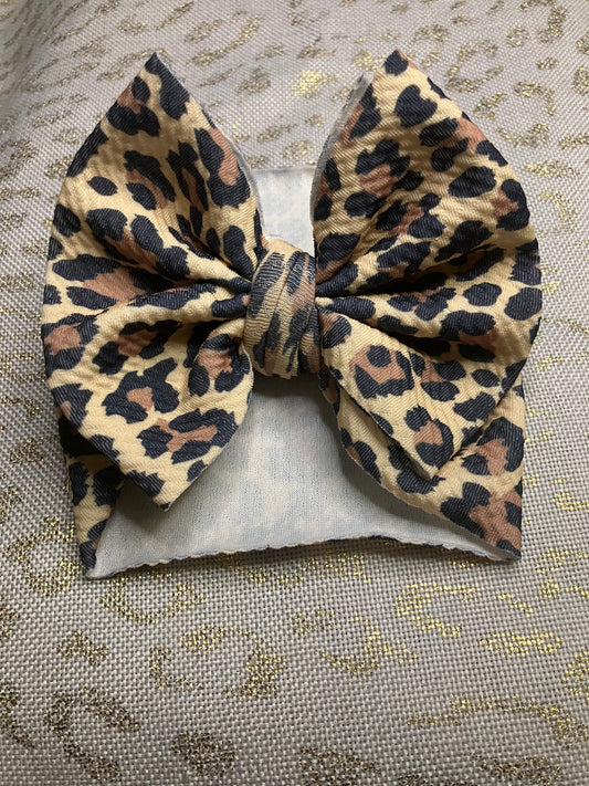 Newborn leopard wrap