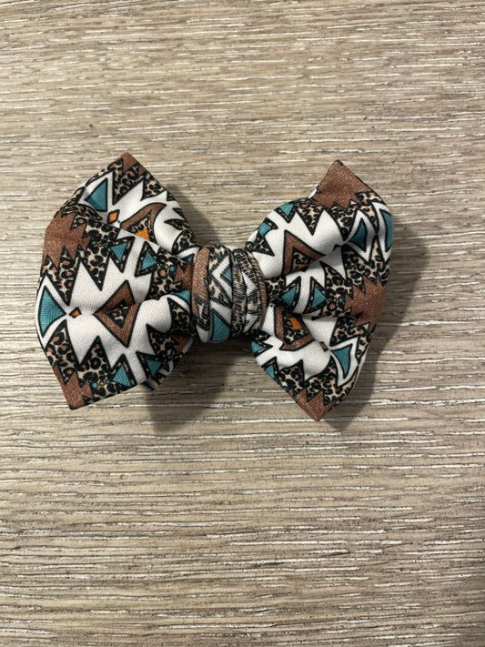 Aztec clip bow