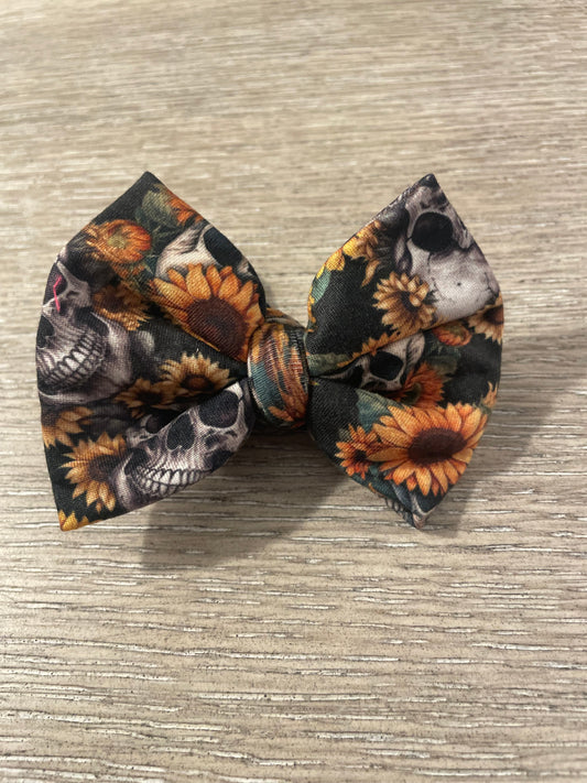 Sunflower skull clip bows