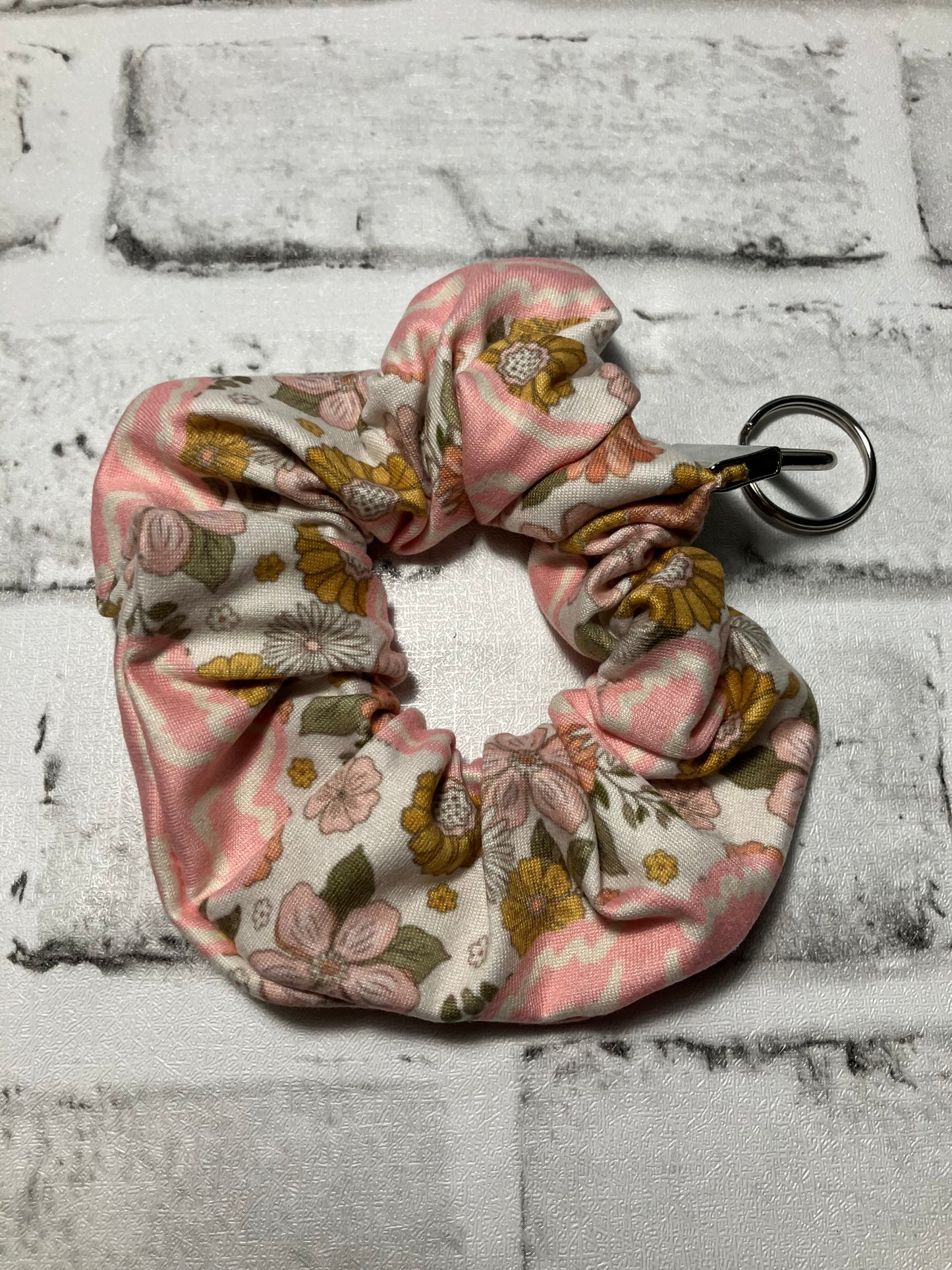 Floral racing scrunchie keychain