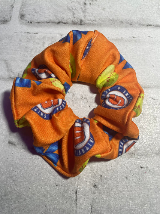 Scrappers scrunchies🧡
