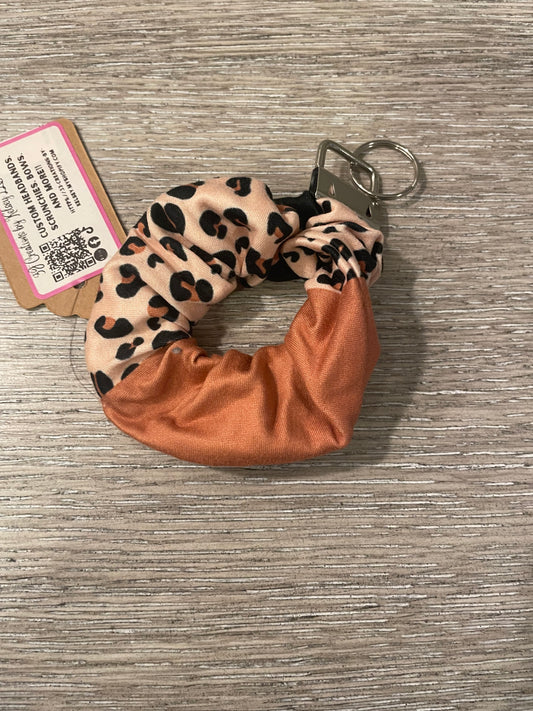 Color block leopard scrunchie keychains