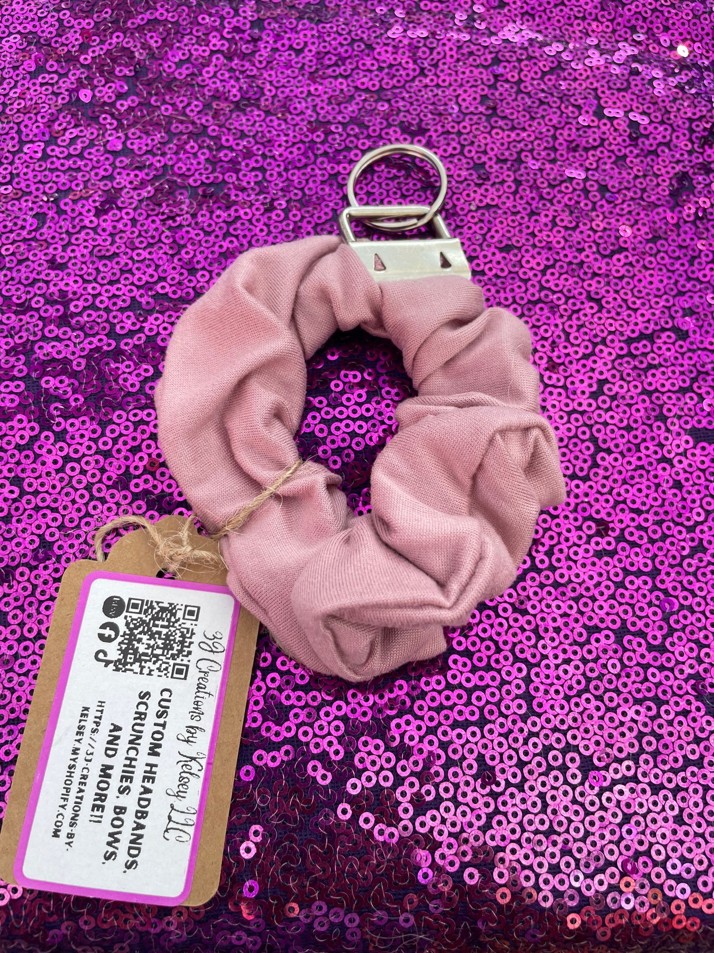 Light mauve scrunchie keychain