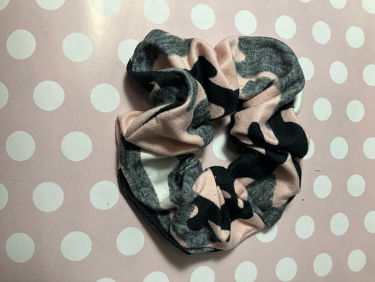 Pink camo scrunchies