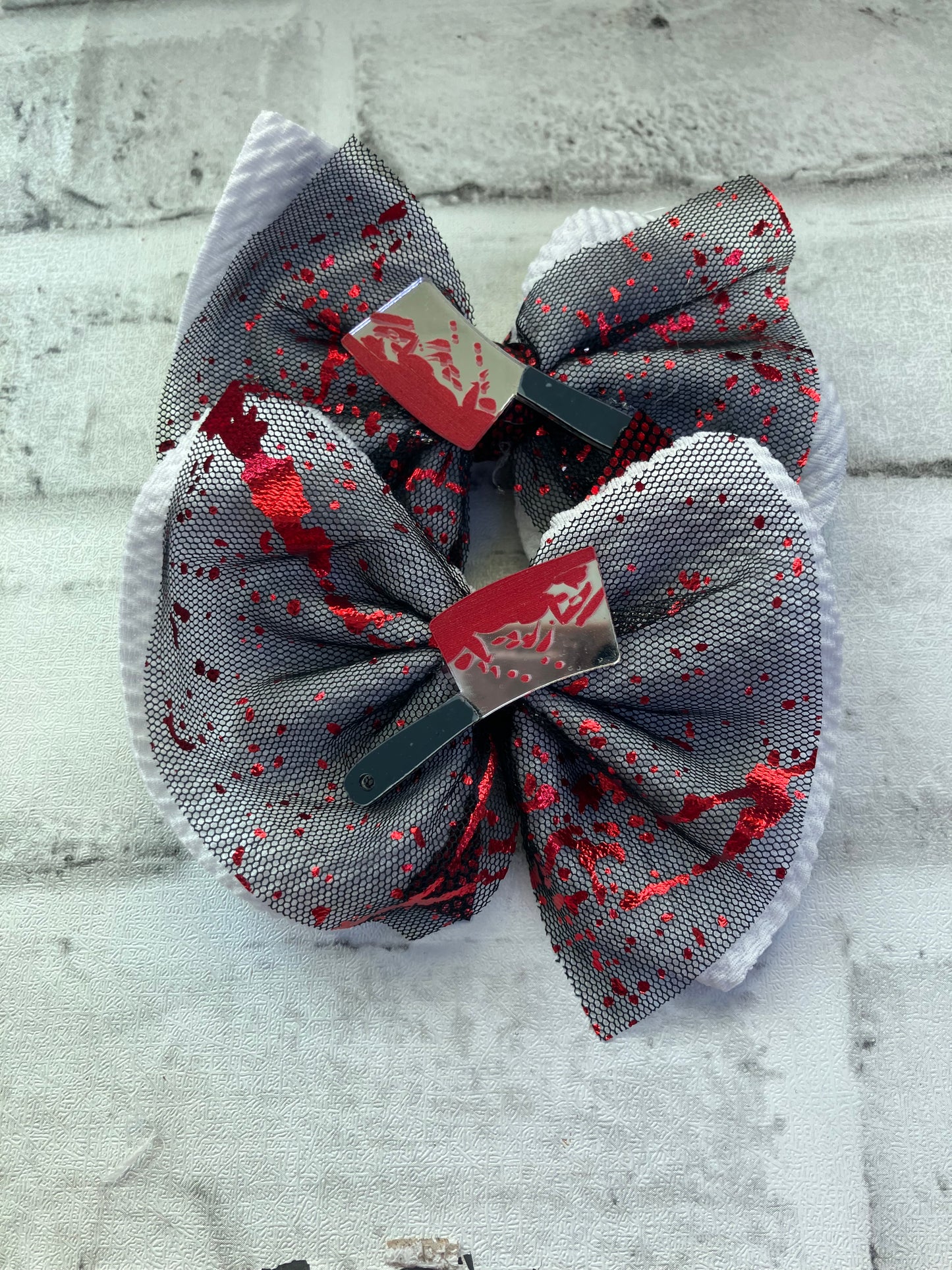 Horror piggie bows