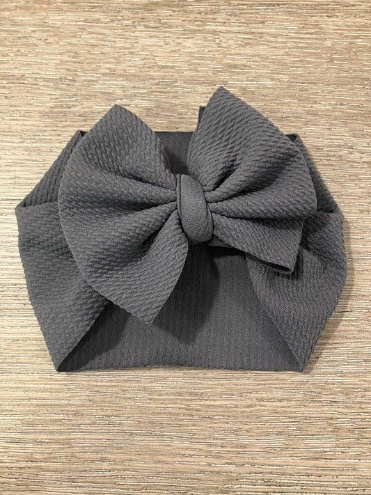 Gray newborn bow wraps