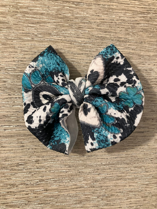 Eight ball cow print clip bows