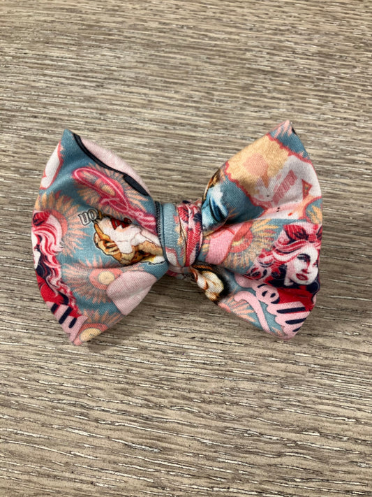 Dolly clip bow
