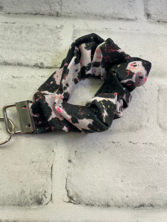 Black cow paint splatter Scrunchie keychain🧡