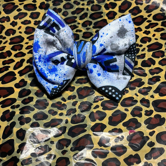 Back the blue clip bow