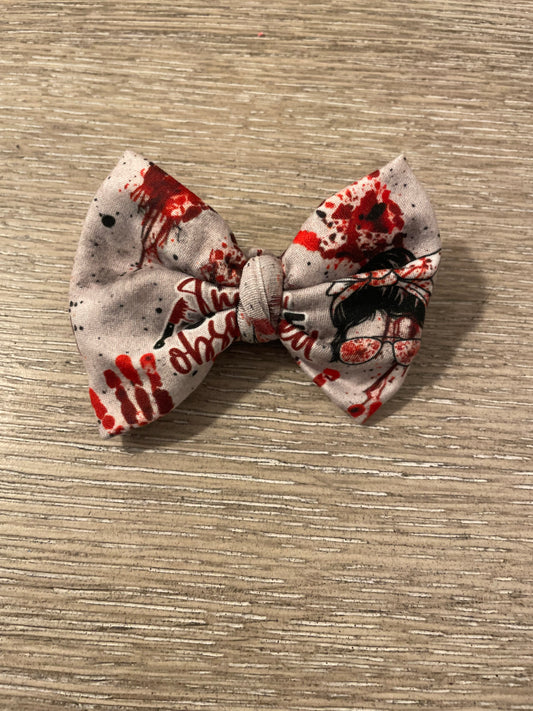 True crime obsessed clip bow