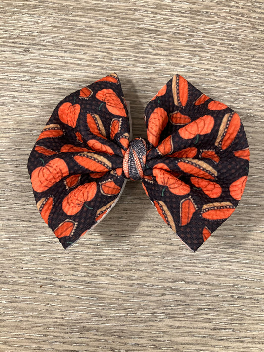 Pumpkin clip bows