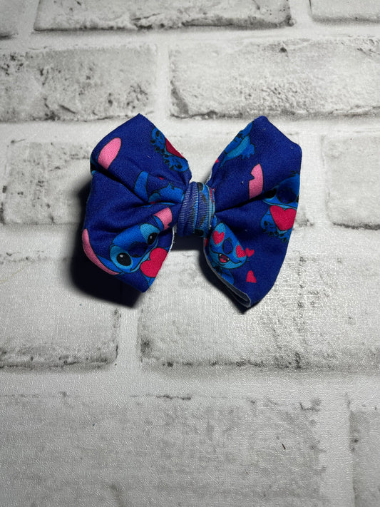 626 love clip bows