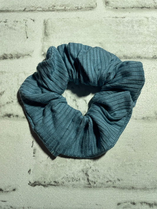 Blue ribbed scrunchies