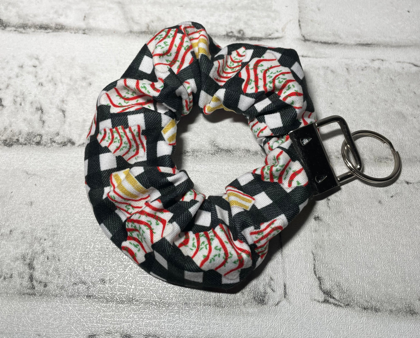 Christmas cakes scrunchie keychain⭐️