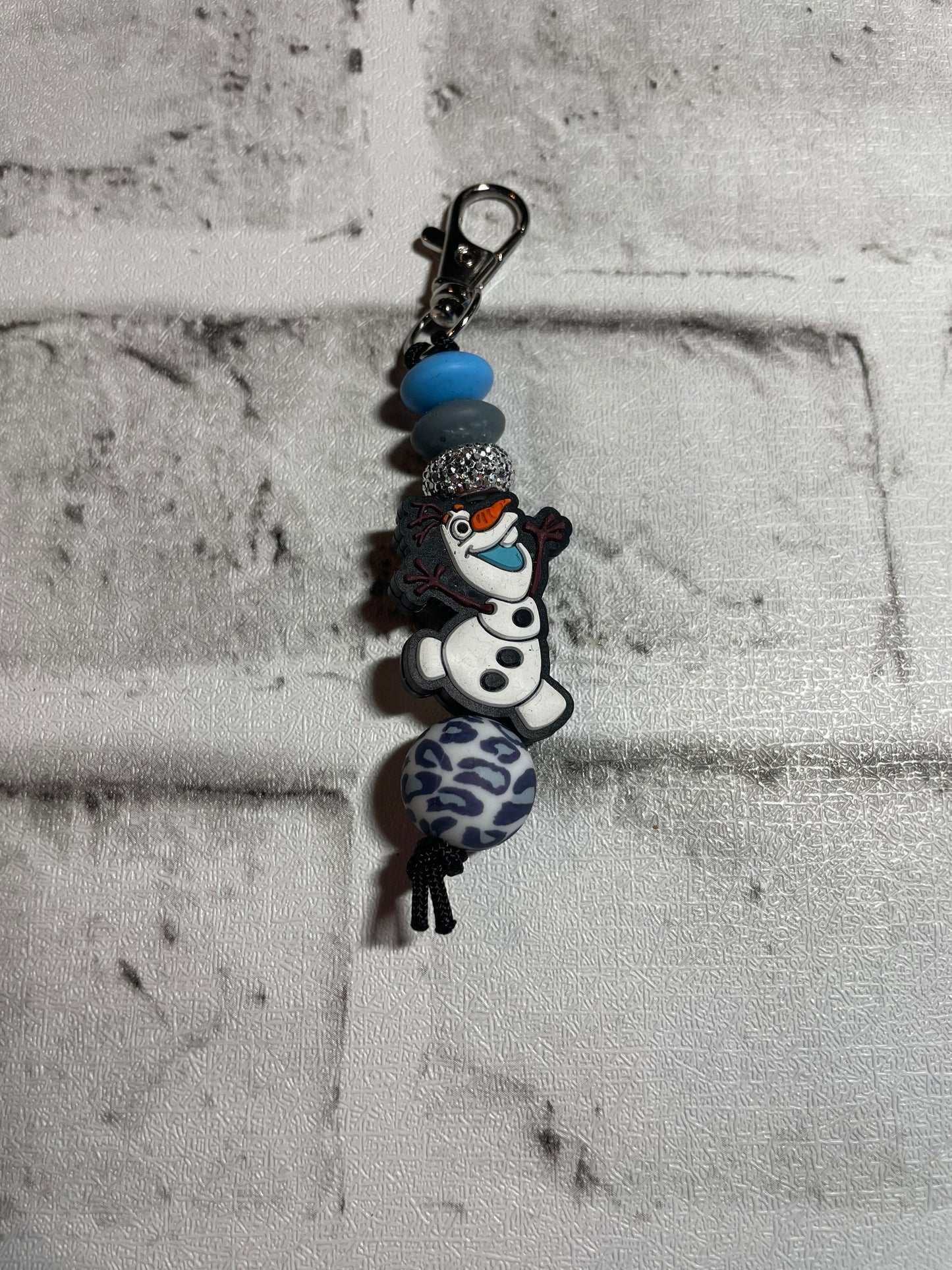 Olaf leopard keychain🩵