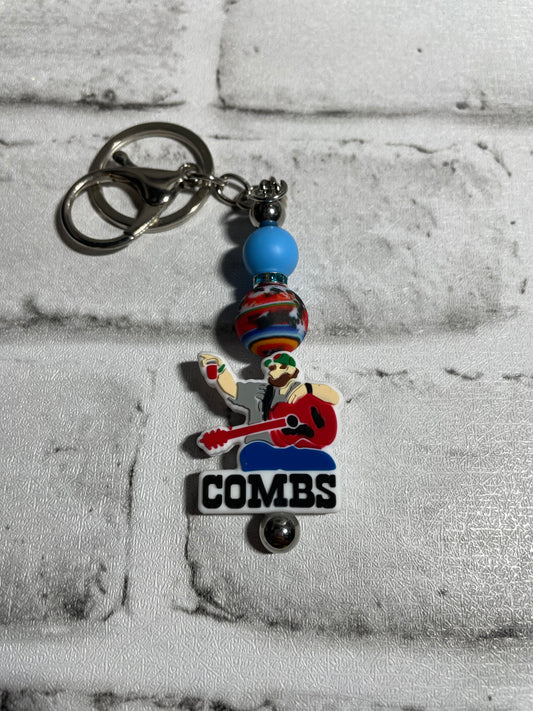 Combs serape keychain🩵