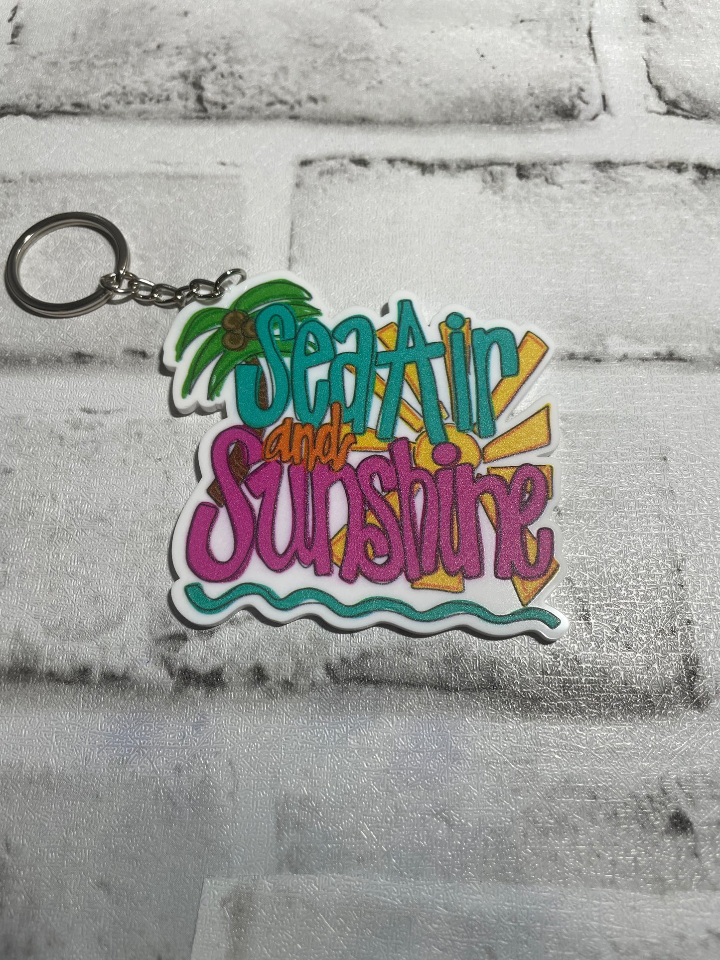 Sea air and sunshine keychain✨